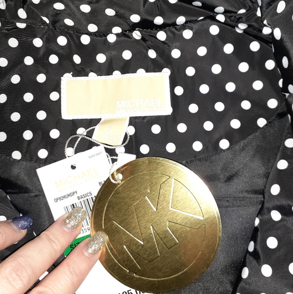 ⭐HP⭐Michael Kors Polka Dot Puffer Vest - Picture 3 of 3